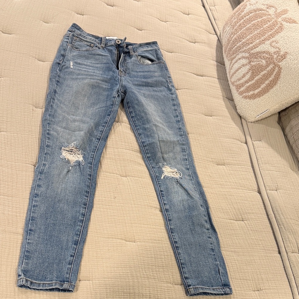 Classic Blue Distressed Women Jeans